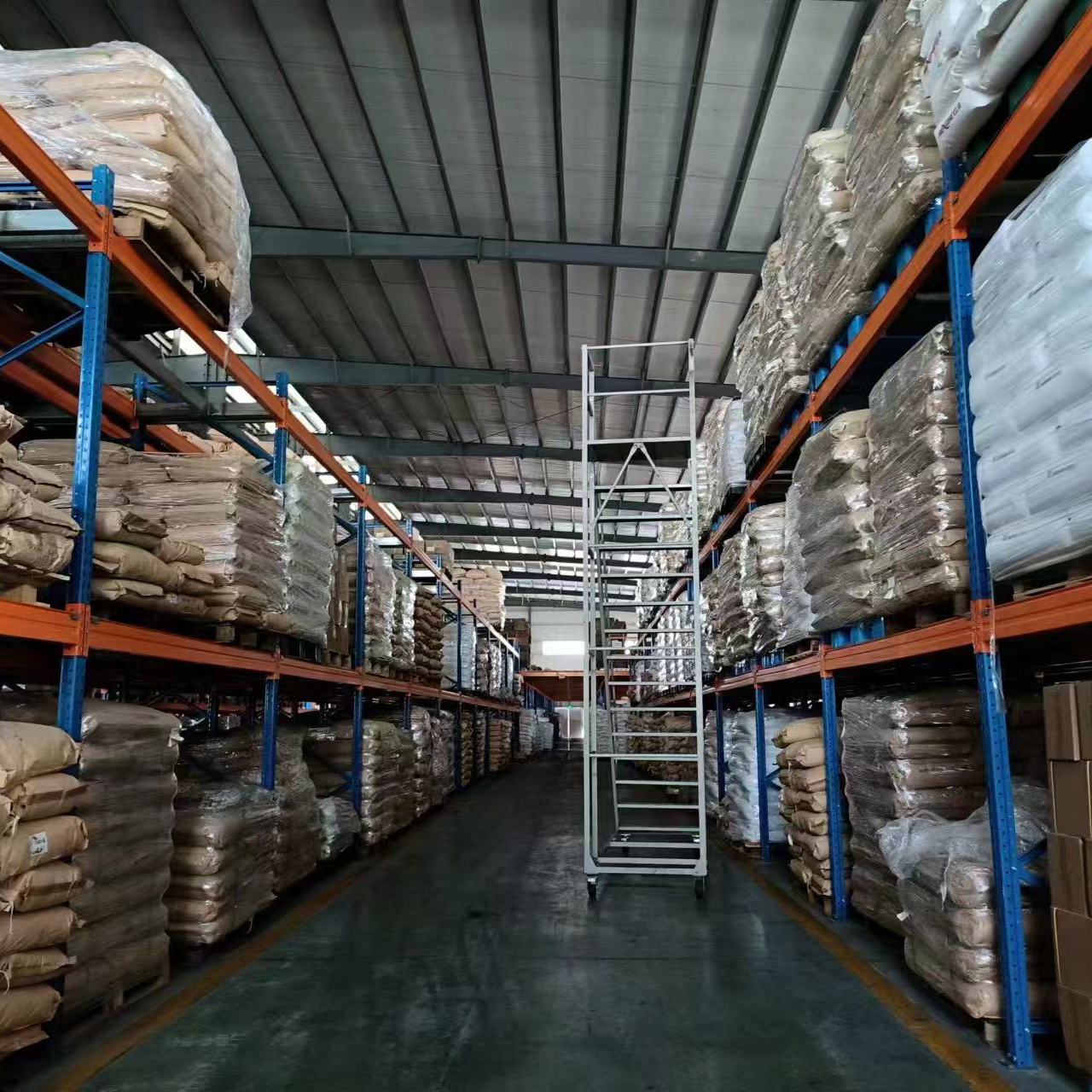 pegamento termofusible granulado stock